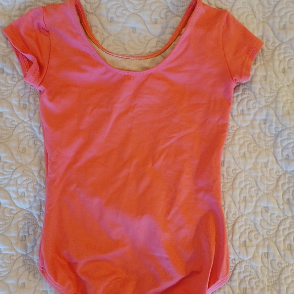 Coral leotard, size 6-7 - Picture 2 of 3
